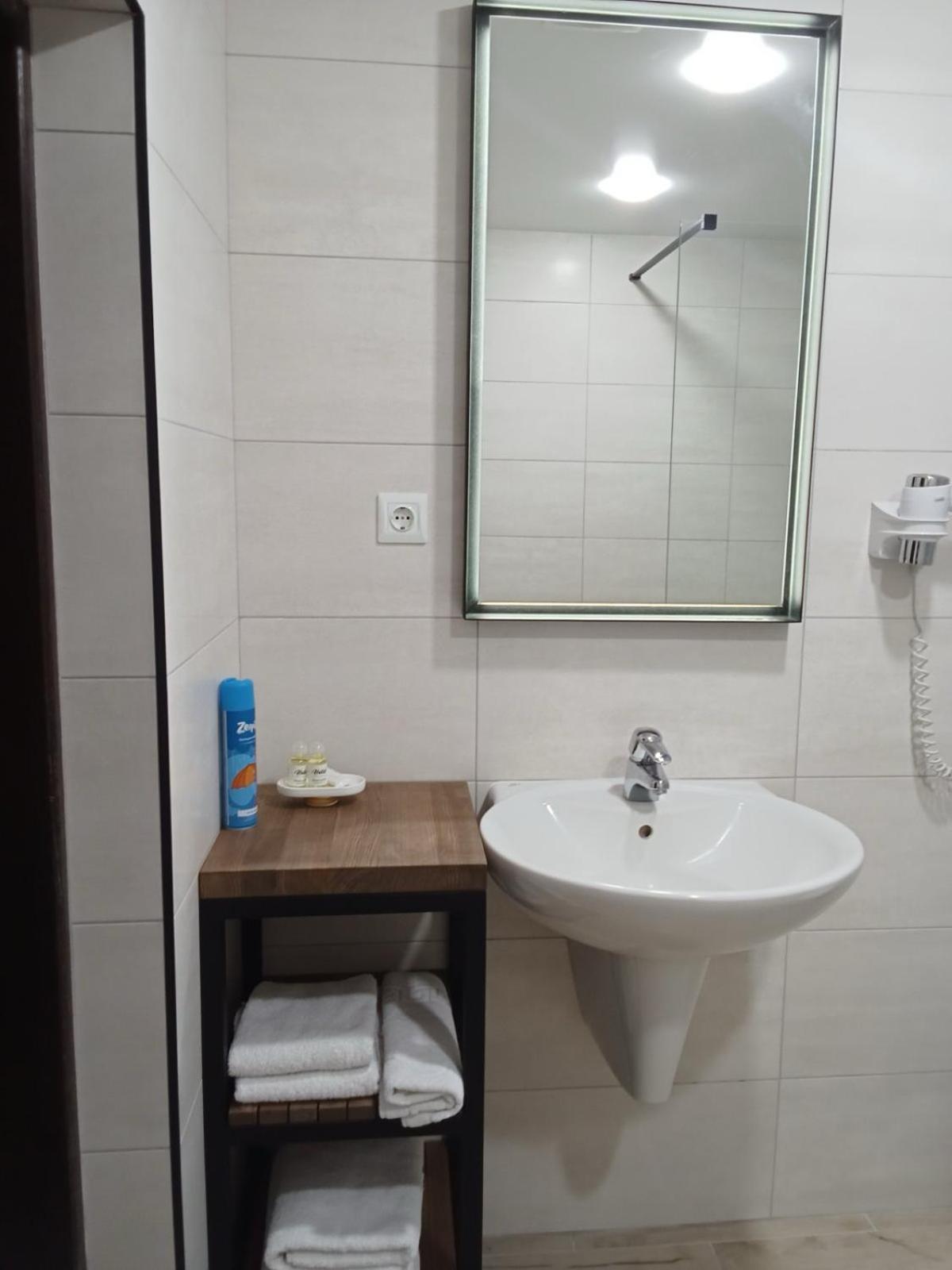 Hotel Фільварок Кмитів Velyki Kosharishcha Exteriér fotografie